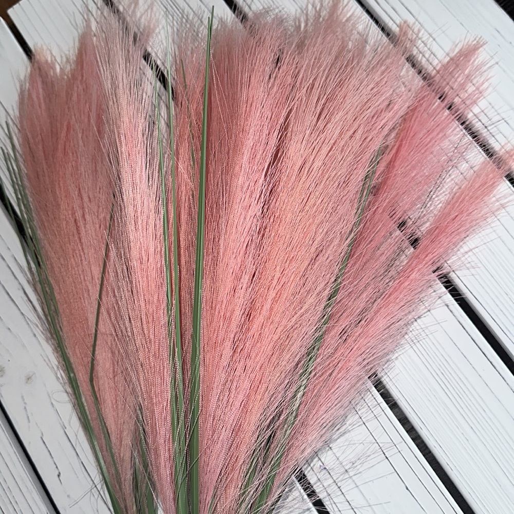 Pink Spring Pampas - Picture 3 of 3